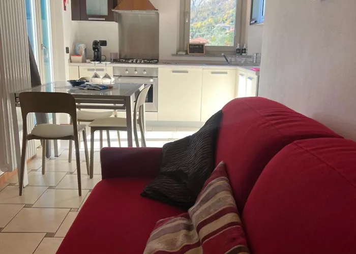 Dilly Dally Days * Tremezzo